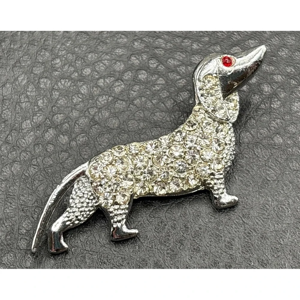 Vintage Dachshund Dog Brooch Pin Crystal Rhinestone Silver Tone Red Eye